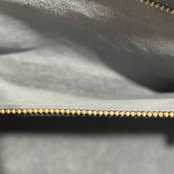 Louis Vuitton Epi St Jacques in Black leather with dust bag. Preloved. - Picture 14 of 14